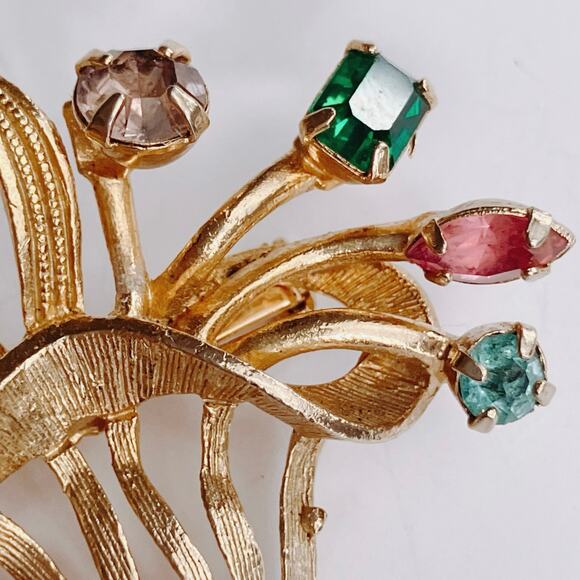 Vintage Mid Century Floral Basket Brooch Gold Tone Rhinestone 1950s 1960s - Picture 6 of 10